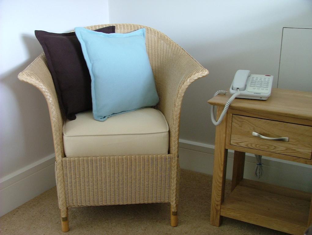 Mead Lodge B&B Corsham Zimmer foto